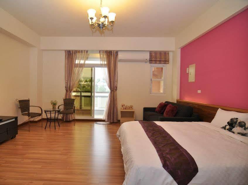 2013 Homestay T'ai-tung Eksteriør billede