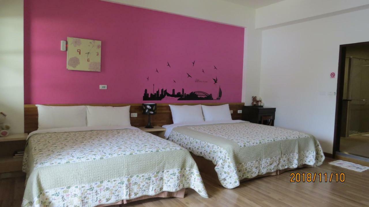 2013 Homestay T'ai-tung Eksteriør billede